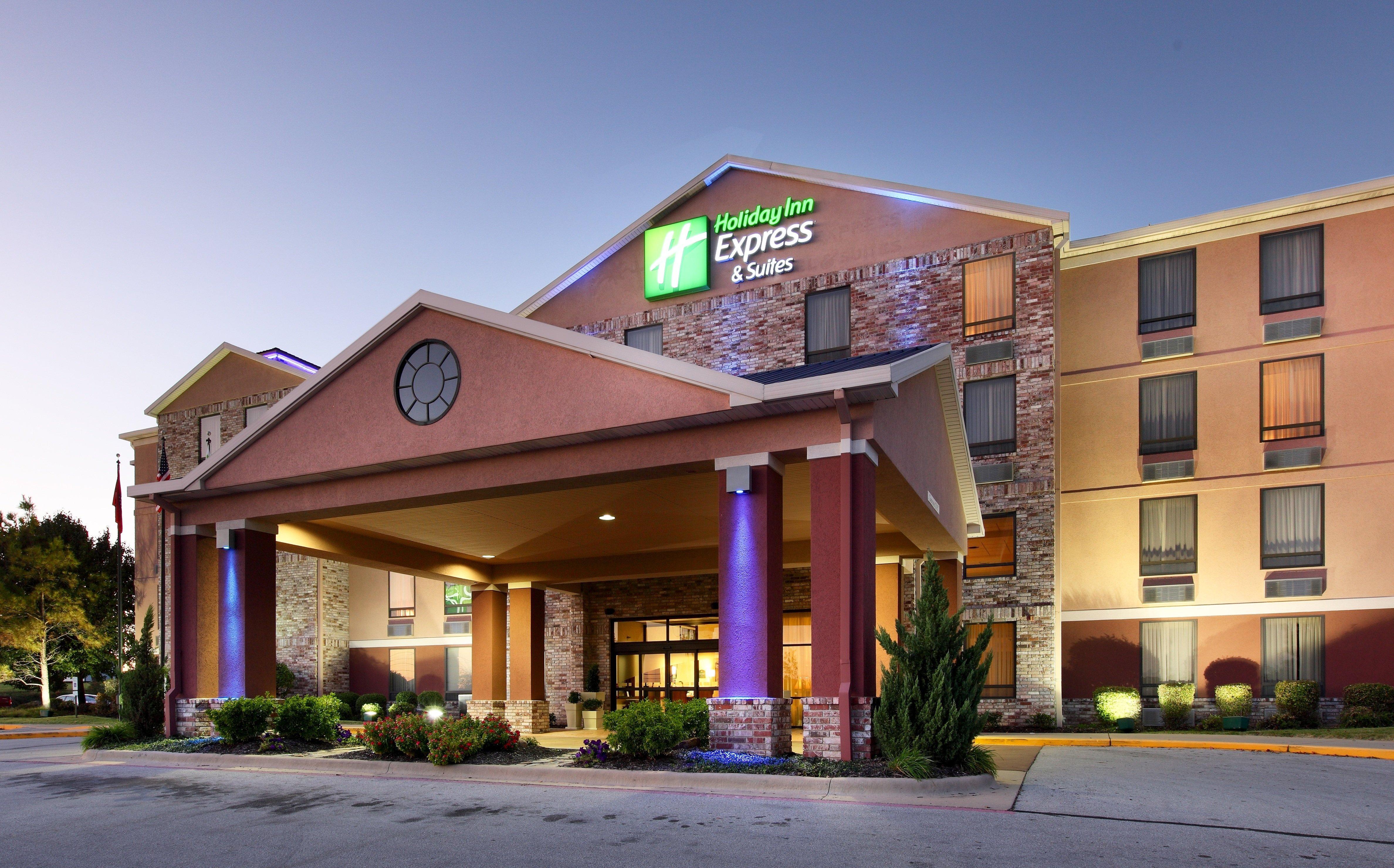 Holiday Inn Express Hotel & Suites Harrison Buitenkant foto