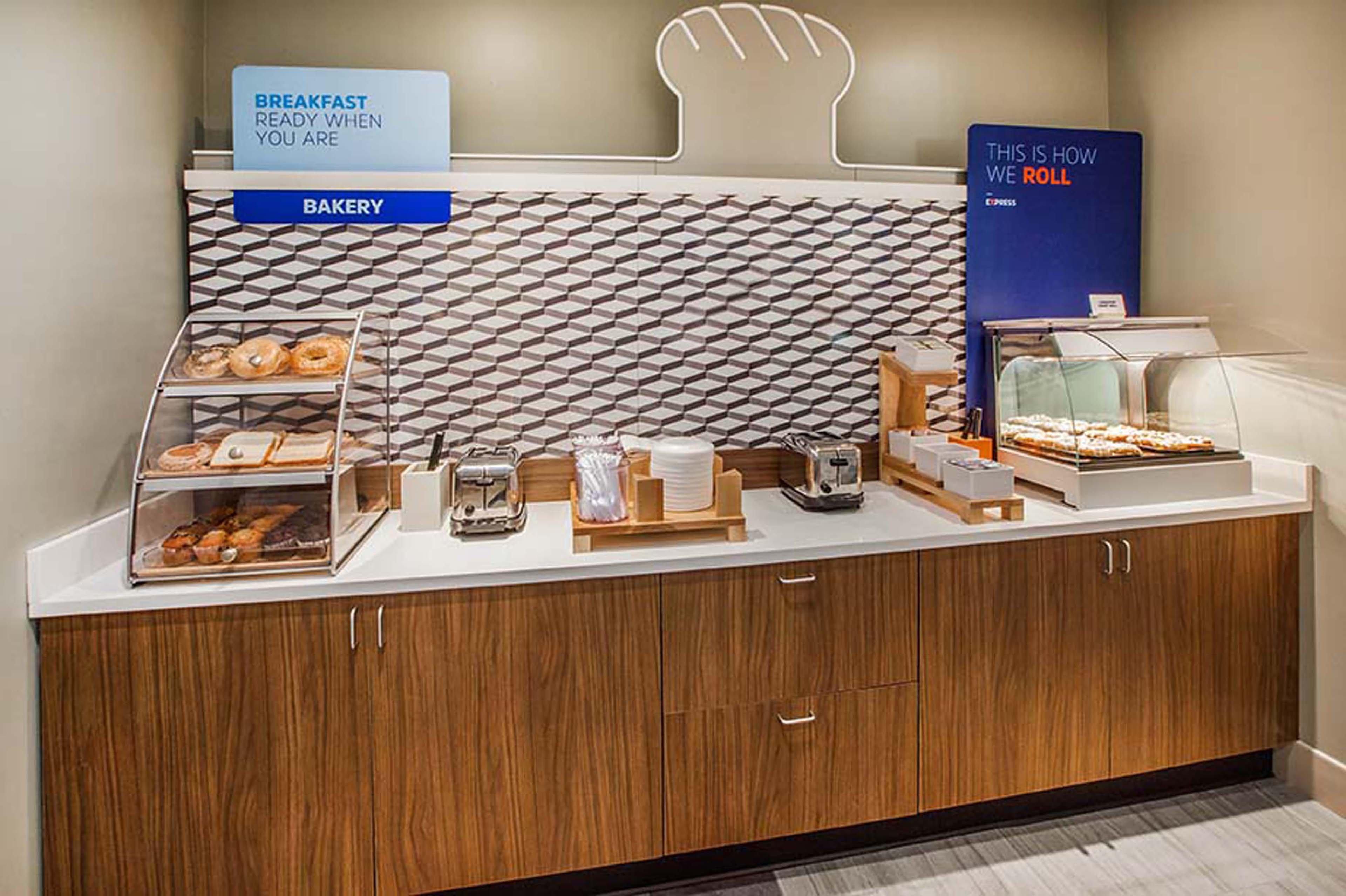 Holiday Inn Express Hotel & Suites Harrison Buitenkant foto