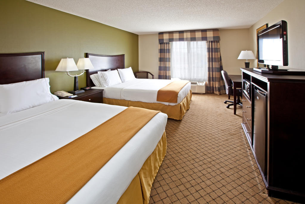 Holiday Inn Express Hotel & Suites Harrison Buitenkant foto