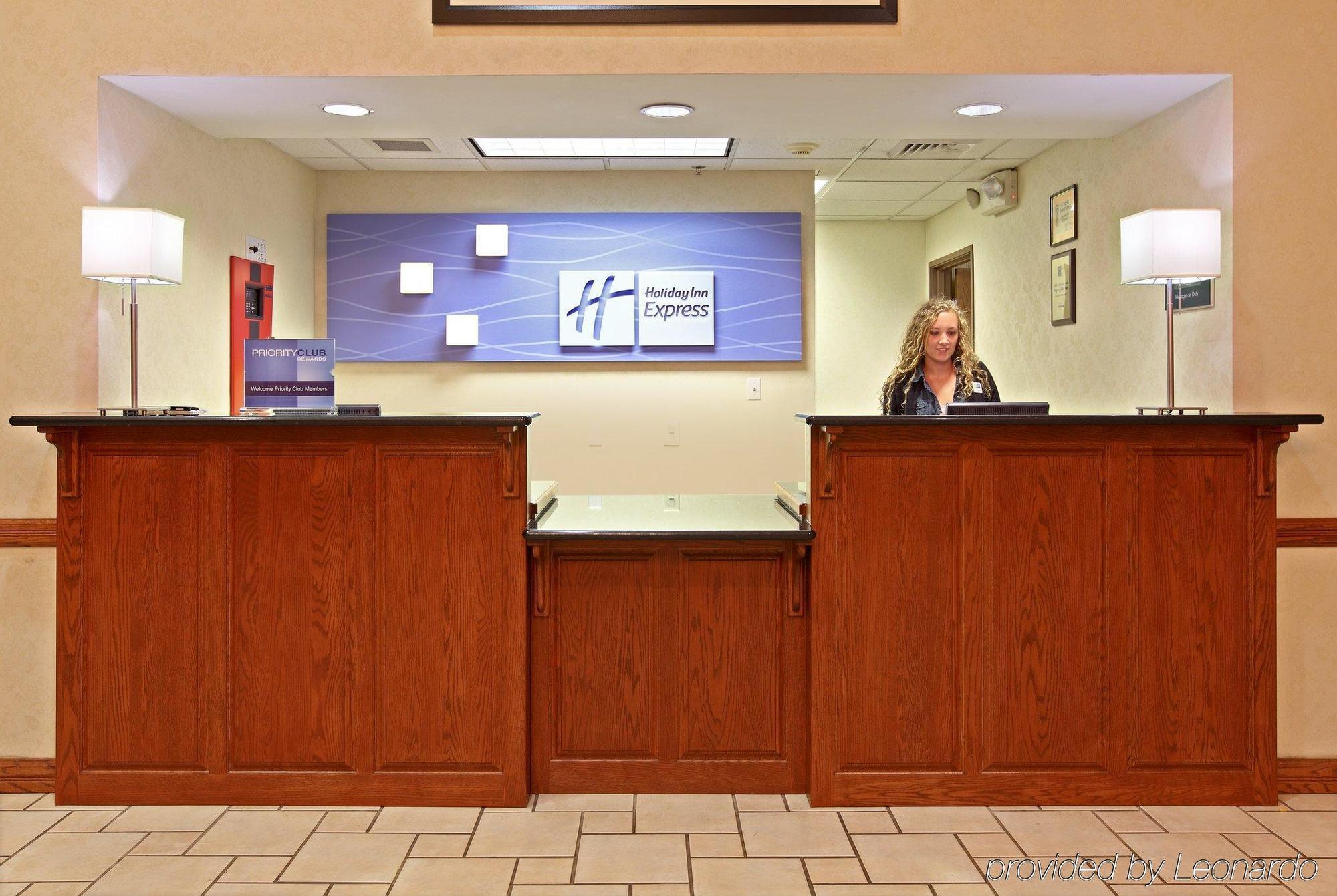 Holiday Inn Express Hotel & Suites Harrison Interieur foto
