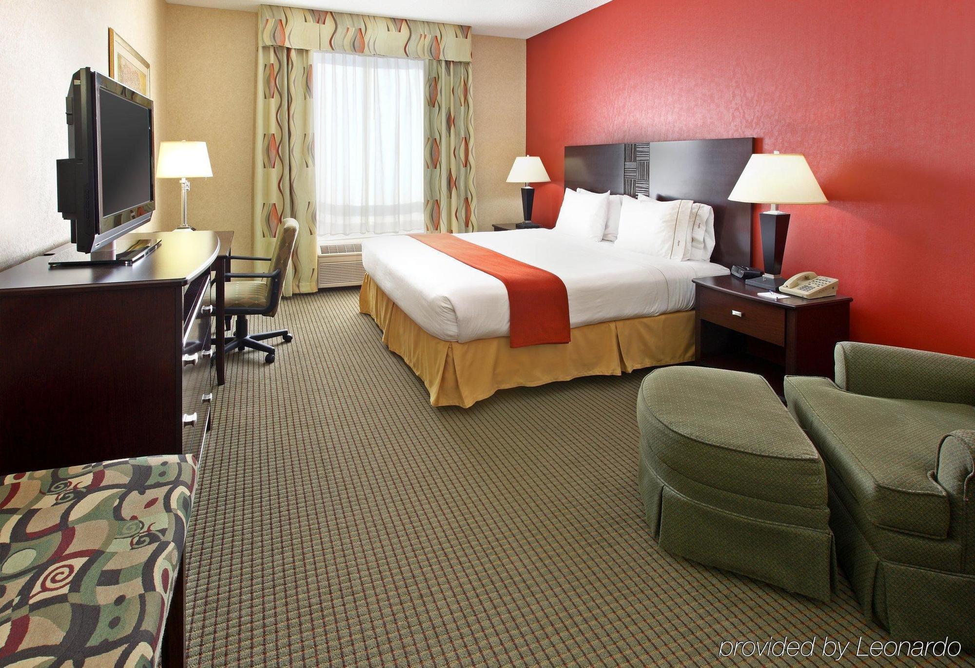 Holiday Inn Express Hotel & Suites Harrison Kamer foto